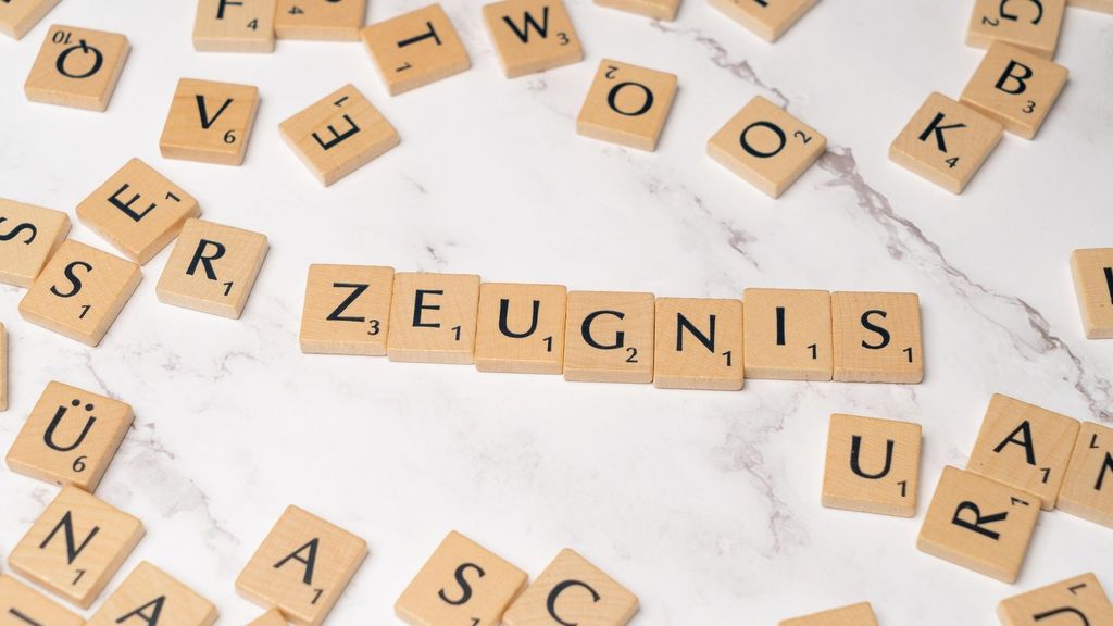 Zeugnis_Symbol.jpg