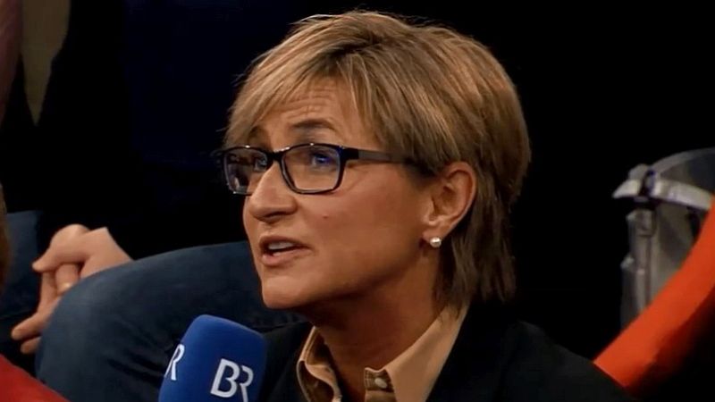 BLLV-Präsidentin Simone Fleischmann bei "Jetzt red i"