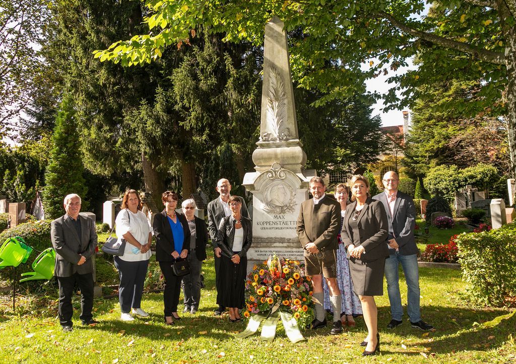 BLLV-Kranzniederlegung_Max_Koppenstaetter_Waldfriedhof_TS_2861_c_Axel_Effner.jpg