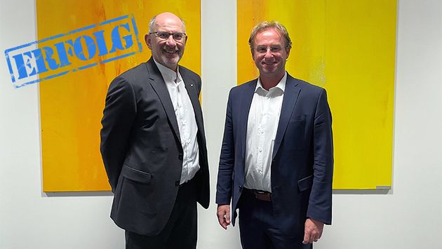 Gerd Nitschke, 1. Vizepräsident des BLLV, und Wolfgang Fackler, Vorsitzender des Ausschusses für Fragen des öffentlichen Dienstes, mit "starkem Signal" im Kampf gegen den Lehrermangel