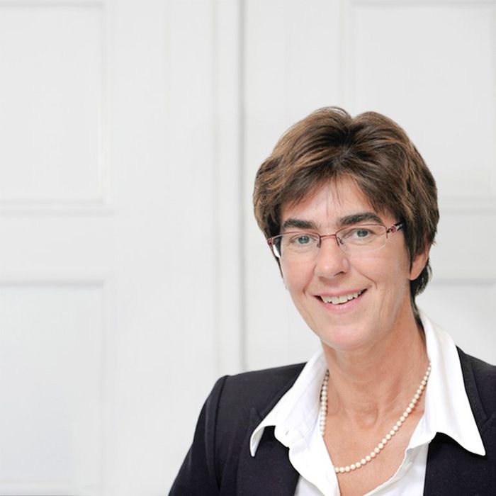 Ursula Schroll