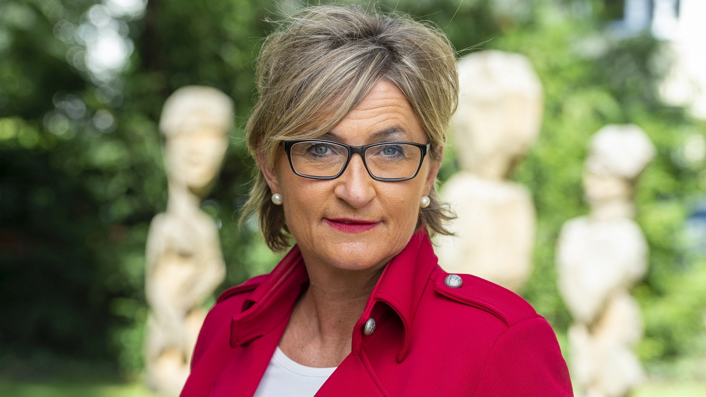 BLLV-Präsidentin Simone Fleischmann BLLV-Präsidentin Simone Fleischmann: Bei Schulschließungen lieber dafür sorgen, sie zu verhindern als sie nachträglich zu betrauern
